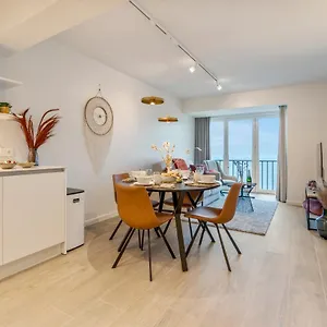 Appartement Seagusta - Sea View In, Middelkerke